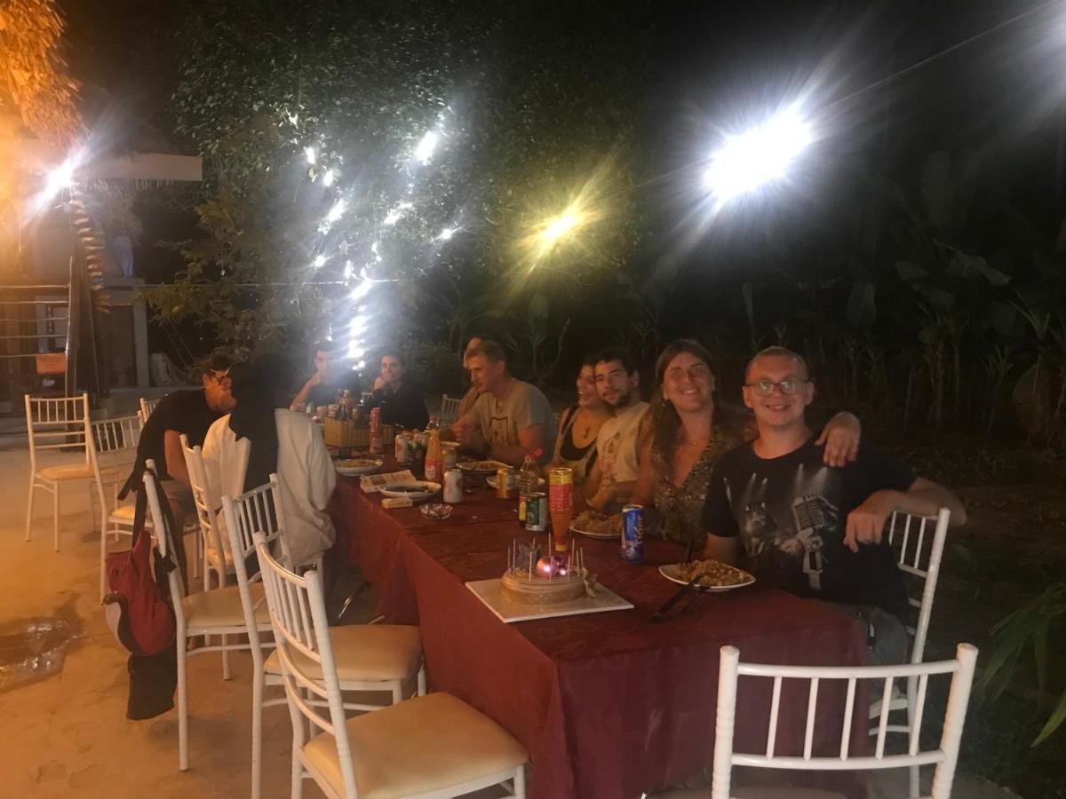 Xuan Dam Bee Lucky Homestay מראה חיצוני תמונה