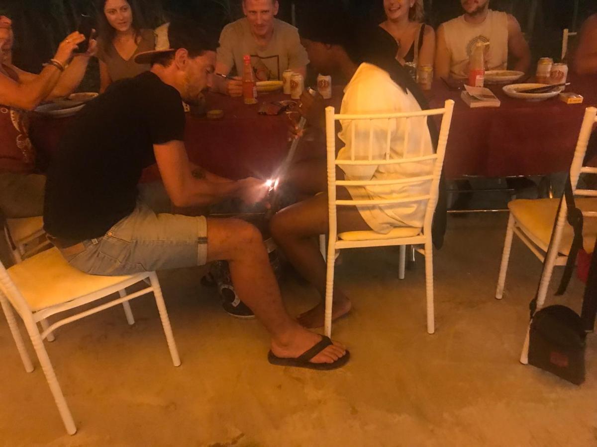 Xuan Dam Bee Lucky Homestay מראה חיצוני תמונה